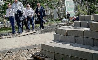 Замена  асфальта на  гранитную  плитку  в центре Москвы 