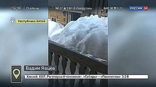 На Алтай обрушился мощный снегопад