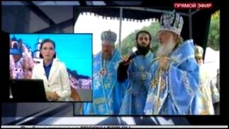 Патриарх Кирилл возглавил крестный ход в Свято-Успенской
